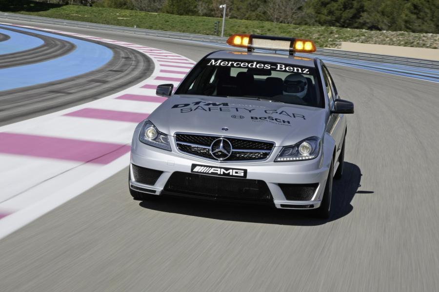 Mercedes-Benz C63 AMG DTM Safety Car 2011 года  (фото 6 из 8)